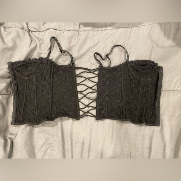 Black Corset - Picture 2 of 2